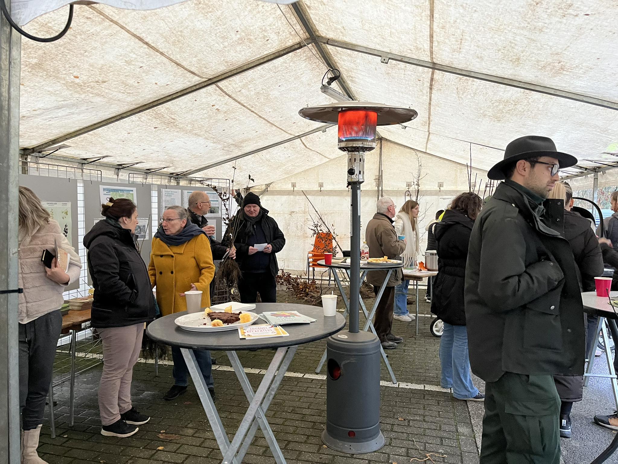 Distribution semaine de l'arbre 2023 (1)