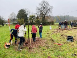 Semaine de l'arbre 2023 Plantation du verger (2)