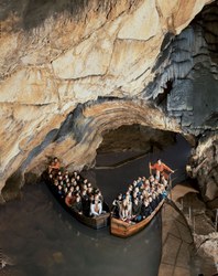 Grottes barques