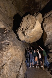 Grottes