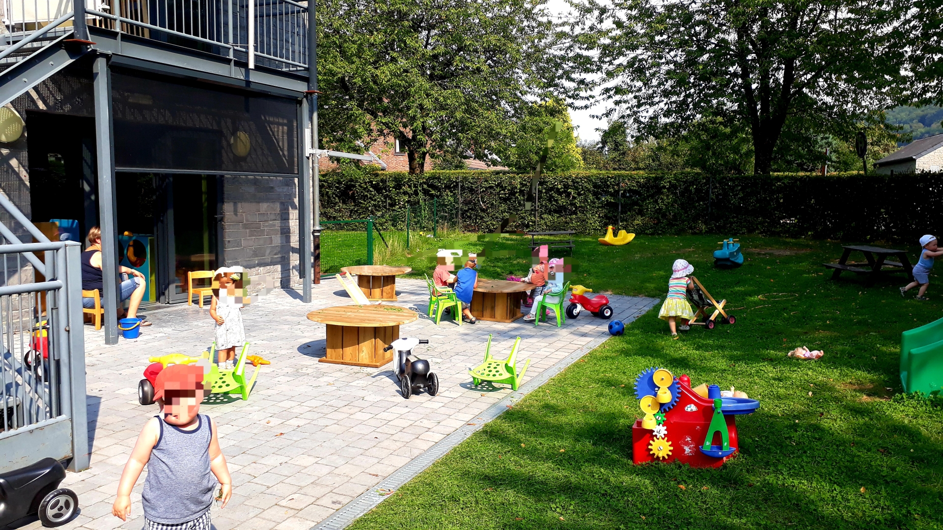 Crèche (cour)